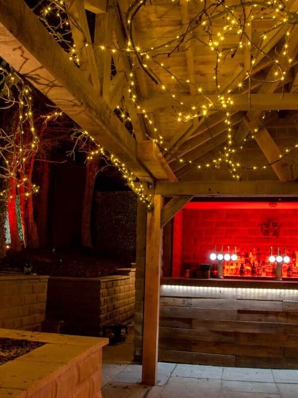 Outside Bar