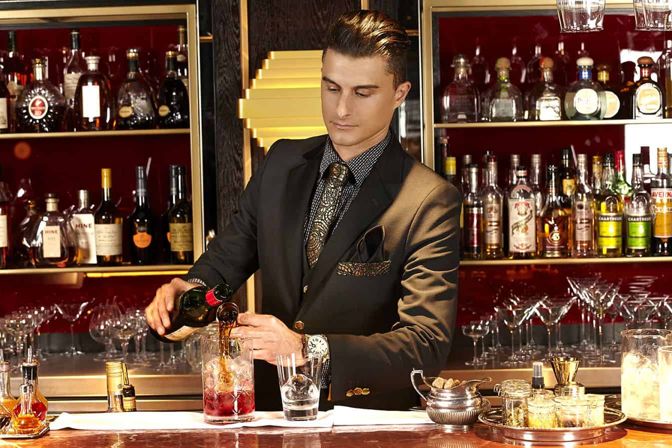 Tom - Bar Manager